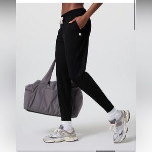 Vuori Performance Jogger